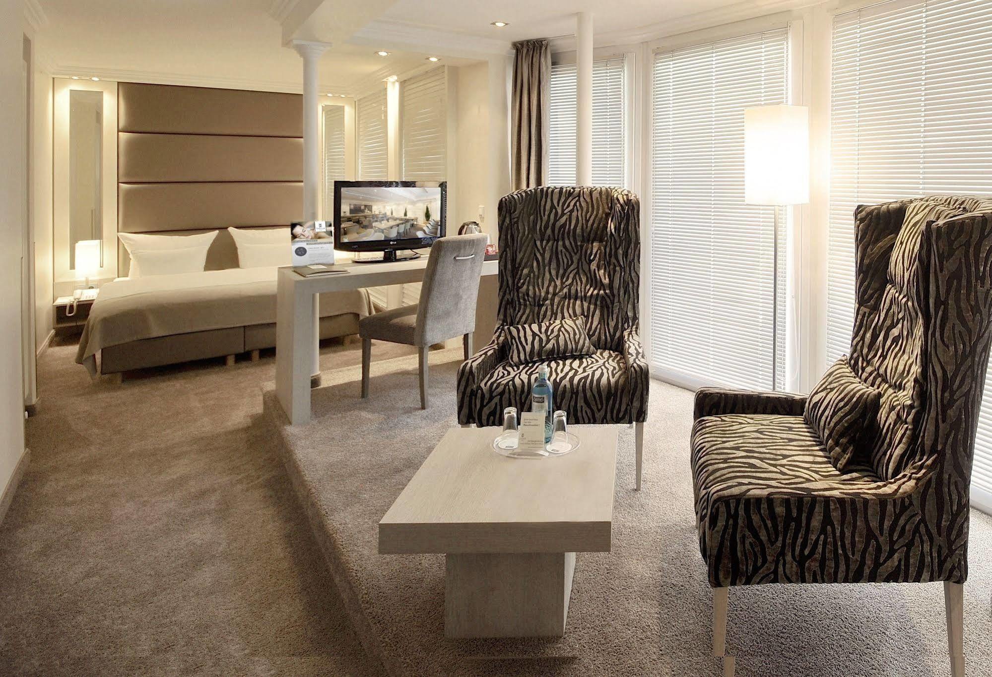 Thomas Hotel Spa & Lifestyle Гузум Екстер'єр фото